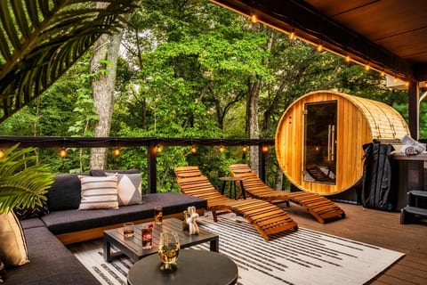 Experience your own outdoor paradise as you lay out on the teak loungers.