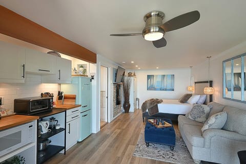 Hawk Suite Beach Hideaway