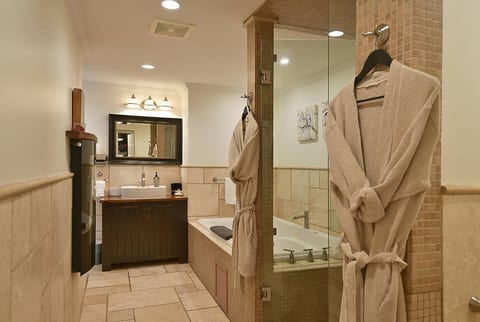 Hawk Suite Beach Hideaway
