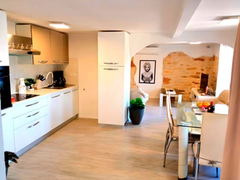 Condominium Valentino