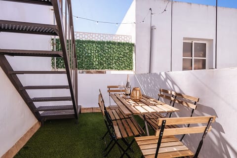 The Secret To A Great Stay in Seville | 1´ Giralda