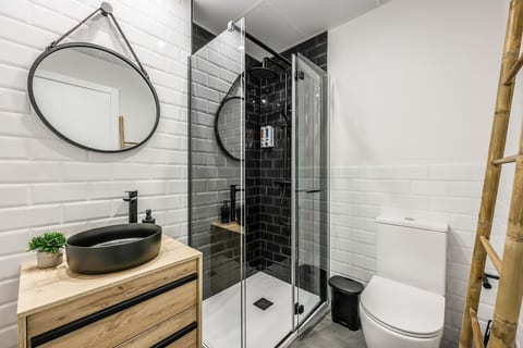 Luxe apartments Madrid Rio by RentitUP