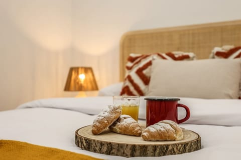 Luxe apartments Madrid Rio by RentitUP