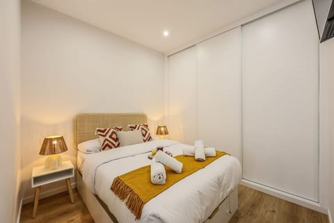 Luxe apartments Madrid Rio by RentitUP