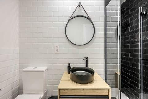 Luxe apartments Madrid Rio by RentitUP