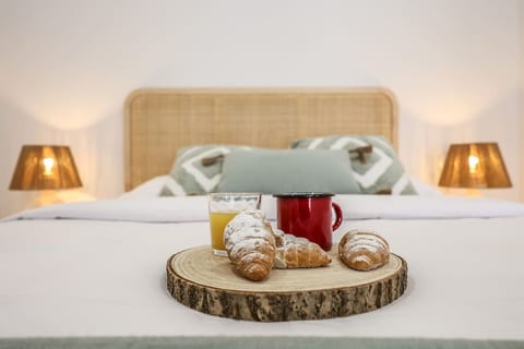 Luxe apartments Madrid Rio by RentitUP
