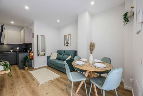 Luxe apartments Madrid Rio by RentitUP