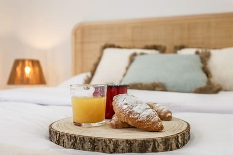 Luxe apartments Madrid Rio by RentitUP