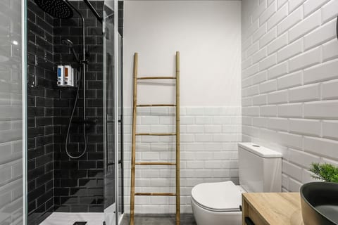 Luxe apartments Madrid Rio by RentitUP