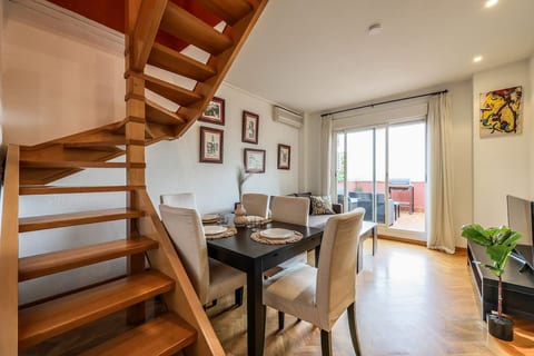 Stunning duplex | Terrace & BBQ | Free Parking