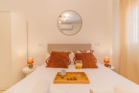 Modern Comfort in the Heart of Zaragoza