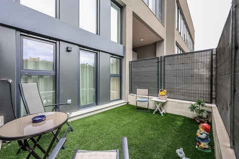 Fancy Studio with Terrace & Pool - Madrid South