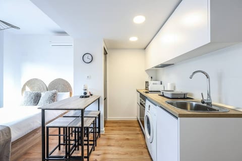 Elegant Studio with Private Terrace by RentitUP