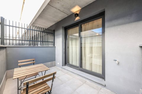 Elegant Studio with Private Terrace by RentitUP