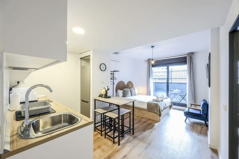 Elegant Studio with Private Terrace by RentitUP