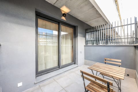 Elegant Studio with Private Terrace by RentitUP