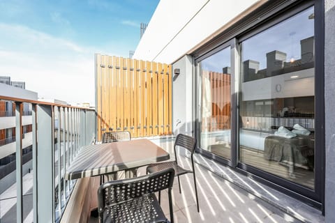 Elegant Studio with Private Terrace by RentitUP