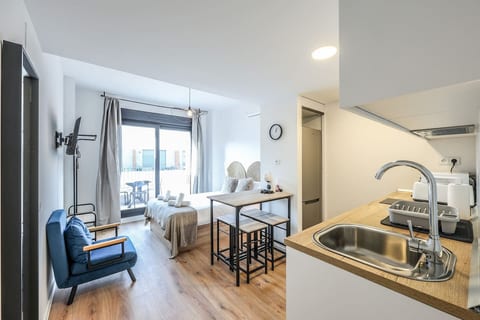 Elegant Studio with Private Terrace by RentitUP