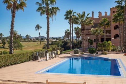 Sun Pool and Relax near the Coast Free Parking