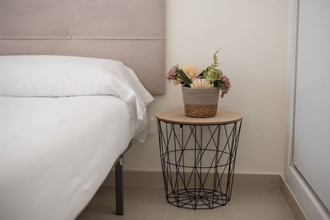 Serene Escape Near the Sea - Pool &Private Parking