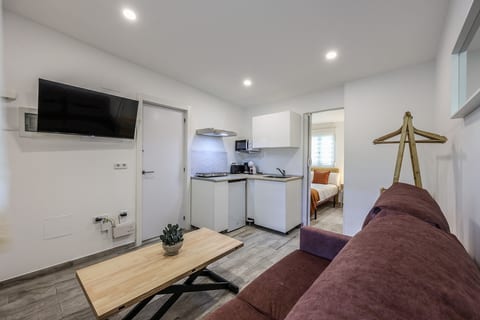 Relaxed City Escape 30' from Central Madrid