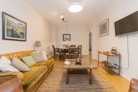 Relax Above the City – Terrace, Views & Comfort