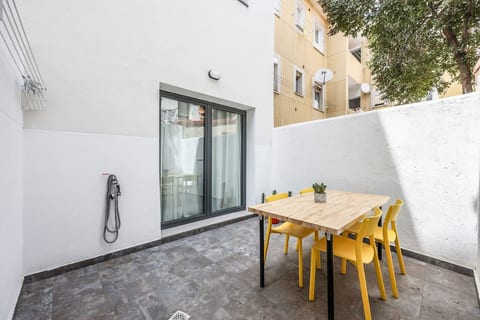 Cozy Stay with Terrace in Madrid