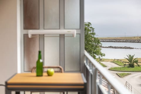 Modern Apartment with Stunning Terrace & Sea Views