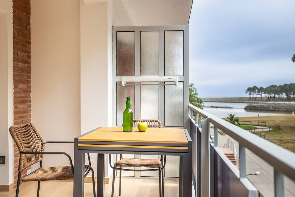 Modern Apartment with Stunning Terrace & Sea Views - Asturias