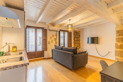 Úbeda Suites – Timeless Heart