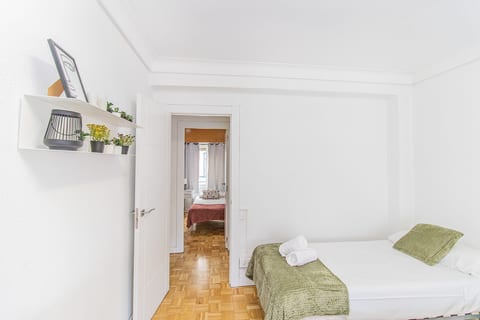 Your Large Family Apartment in Zaragoza