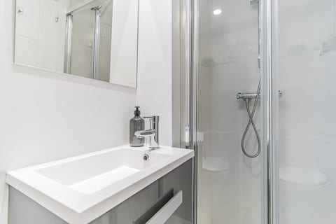 Your Large Family Apartment in Zaragoza
