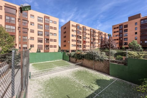 Madrid Stay – Paddle, Gym, Pool, Parking
