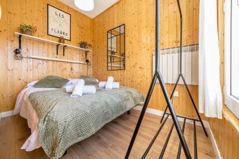 Sierra Nevada Ski Slope Lodge – Free Parking