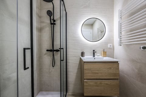 Elegant Space for Your Madrid Stay