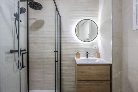 Modern Space for Your Madrid Stay