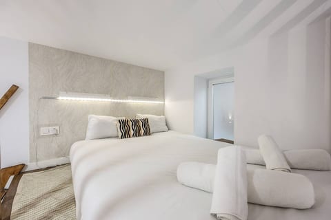 Urban Loft with Character - Puerta de Toledo