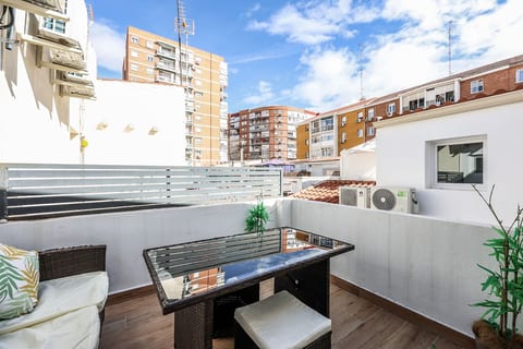 The Terrace House, Perfect for Families