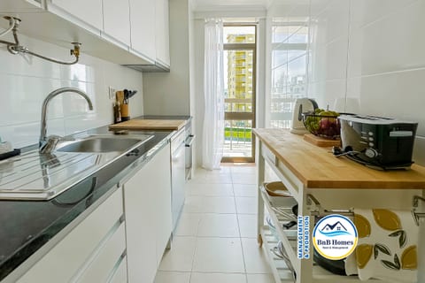 BnB Homes vibrant Ocean View terraced apartment