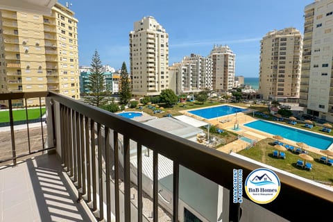 BnB Homes vibrant Ocean View terraced apartment