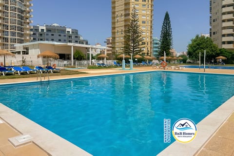 BnB Homes vibrant Ocean View terraced apartment