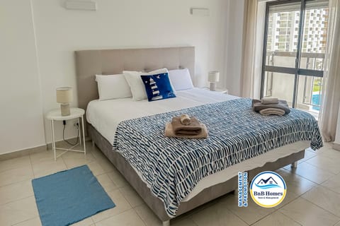 BnB Homes vibrant Ocean View terraced apartment