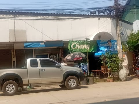 Simple Studio In Chiang Mai + Roof Access