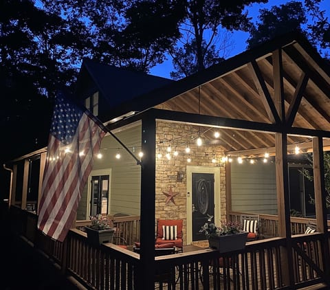 Enjoy relaxing on the deck and watching flireflies.