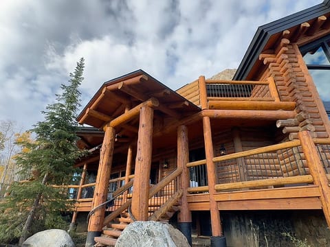 6BD/6.5 BA - Sleeps 12 - Amazing Views!