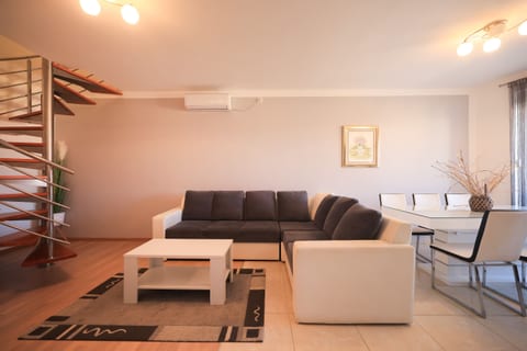 Apartment Skroce - Unit 378342-13
