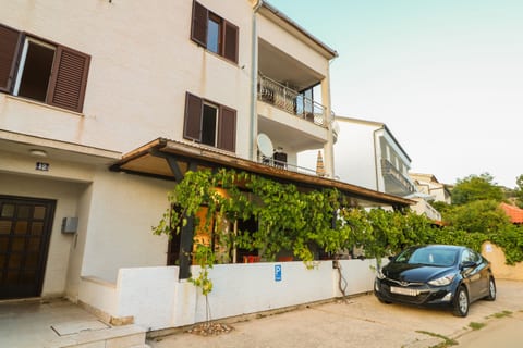 Apartments Vladan - Unit 205342-5