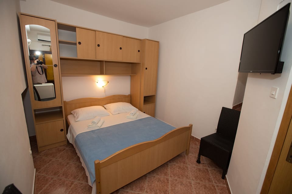 Apartments and Rooms Guesthouse Francesca - Unit 205335-5