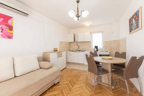 Apartments Meri - Unit 209192-5