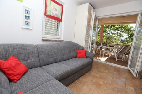 Apartment Harry - Unit 205374-5